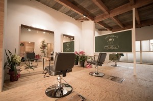 広々店内(^^♪　蒲郡にある美容室・ネイルサロン『らぷち』